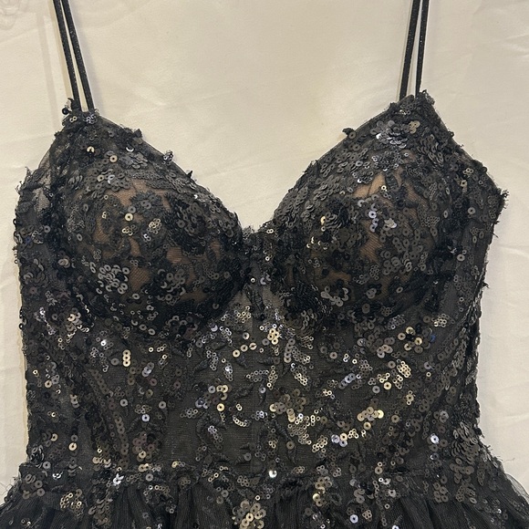 Sherri Hill Black Party dress.  Size 4, like new! - Picture 5 of 12